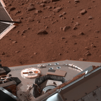 Martian soil on the Phoenix Mars lander